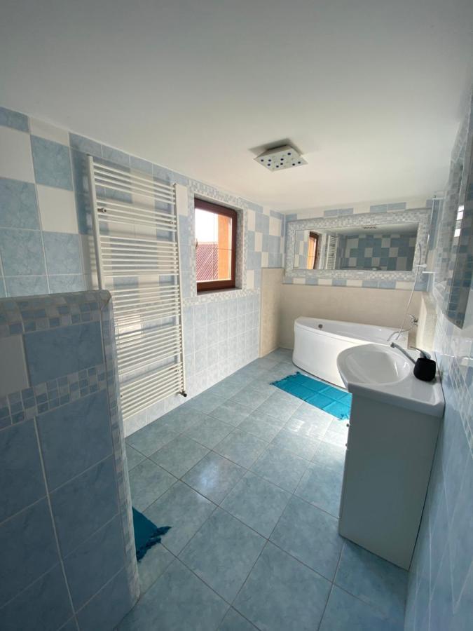 Sebe Apartments 2 Holíč 外观 照片